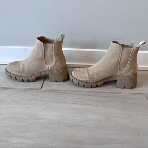 Steve Madden Tan Suede Howler Boots